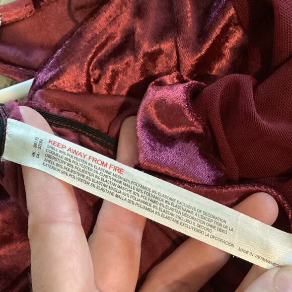 Free People Womens Velvet Crop Top Size M Midnight Mood Red Burgundy Whimsigoth - Picture 13 of 13